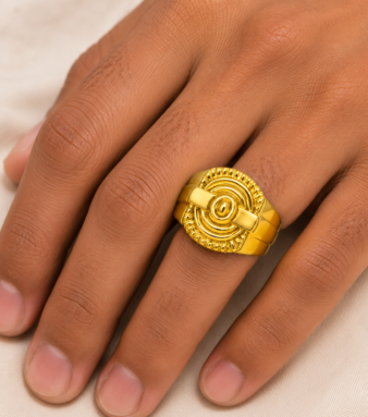 22K Gold Men's Classic Circle Signet Ring