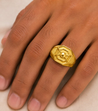 22K Gold Men's Geometric Signet Ring